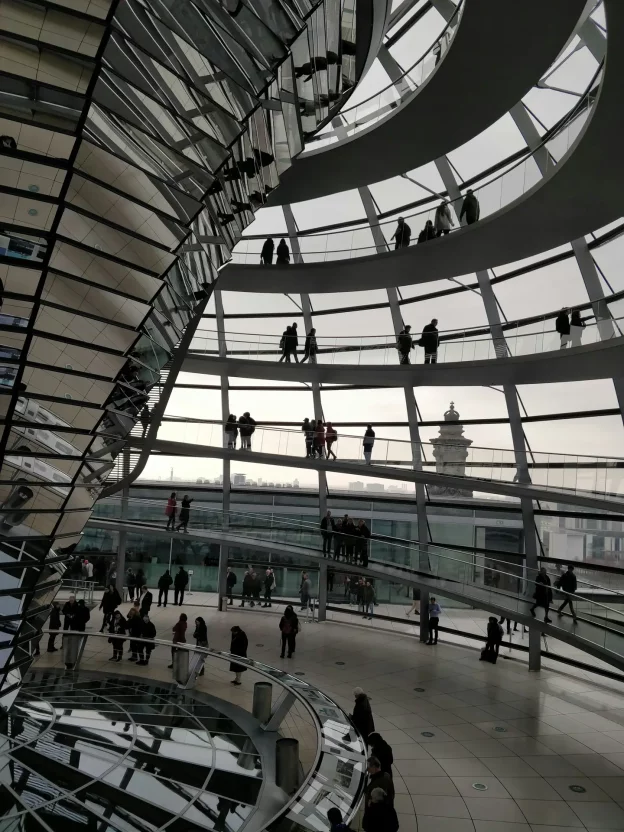 Immeuble professionnel illustrant le droit des affaires à Toulon